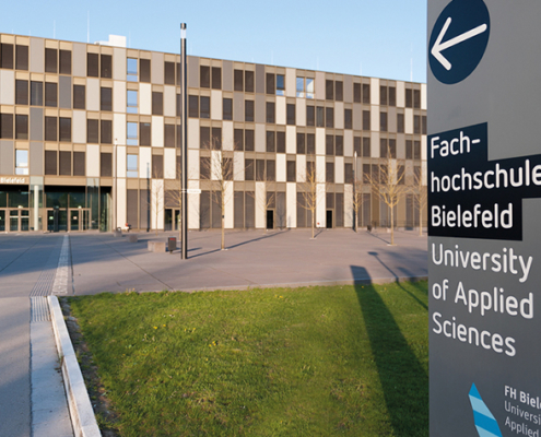 Fachhochschule Bielefeld forscht zu Künstliche Intelligenz in der Arbeitswelt.